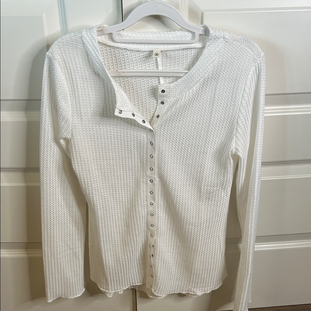 Womens snap front top